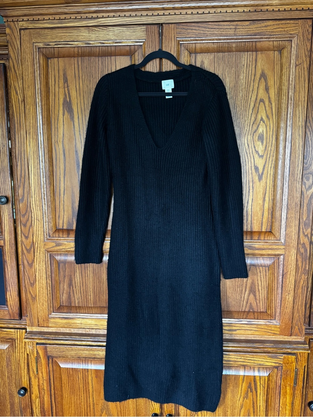 H&M Black V-Neck Long Sleeve Knit Dress
